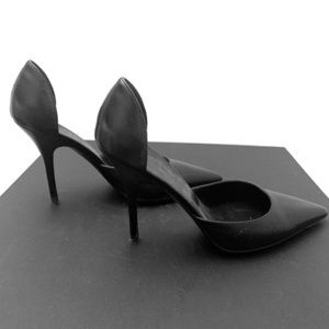 Balenciaga Leather Pumps